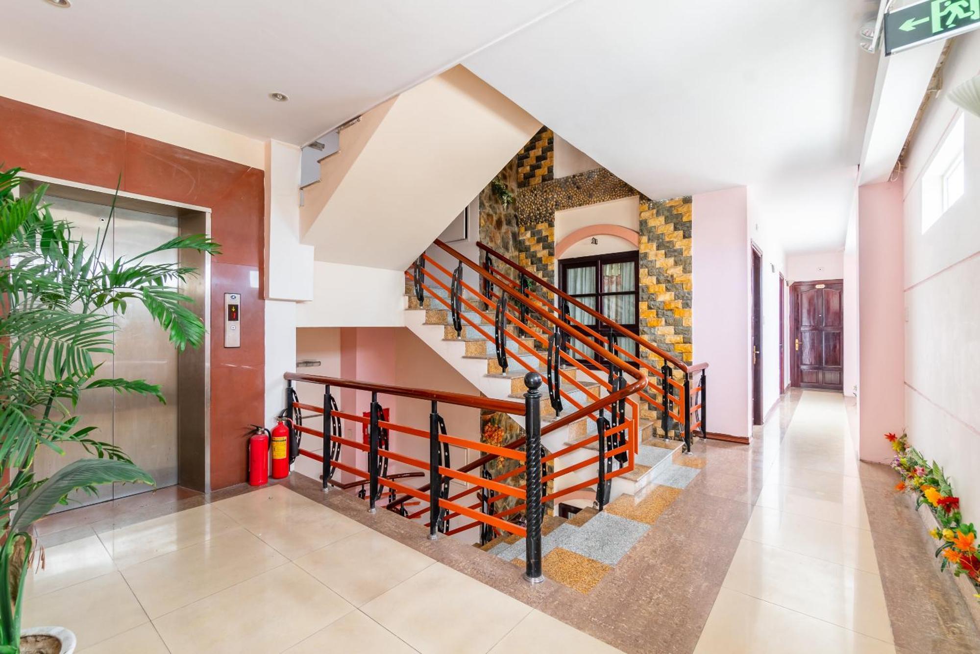 Hotel Super Oyo 266 Golden Gate Da Nang Exterior foto